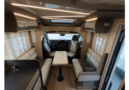 Low Profile Motorhome ROLLER TEAM Zefiro 287 TL en Catalog