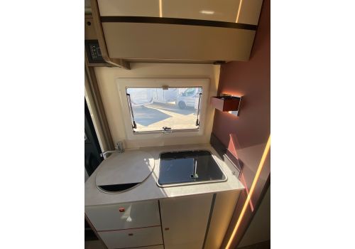 Low Profile Motorhome ROLLER TEAM Kronos 281 TL FIT en Rent