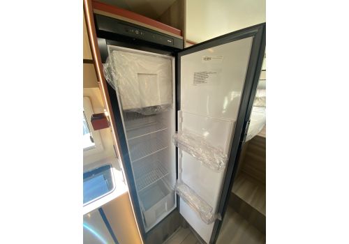 Low Profile Motorhome ROLLER TEAM Kronos 281 TL FIT en Rent