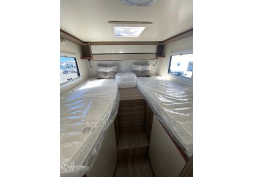 Low Profile Motorhome ROLLER TEAM Kronos 281 TL FIT en Rent