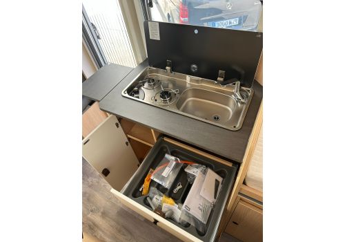 Low Profile Motorhome SUNLIGHT V67S Adventure Edition en Catalog