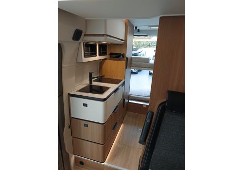 Camper Van DREAMER Family Van Select en Catalog