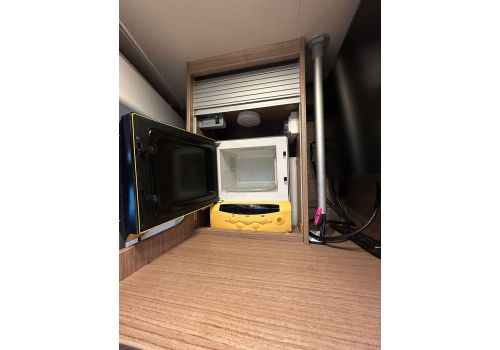 Low Profile Motorhome CARADO T 447 en Sale Occasion