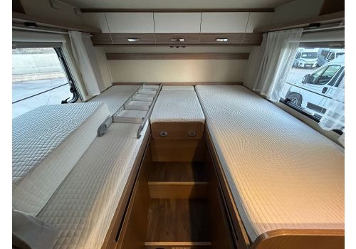 Low Profile Motorhome CARADO T 447 en Sale Occasion
