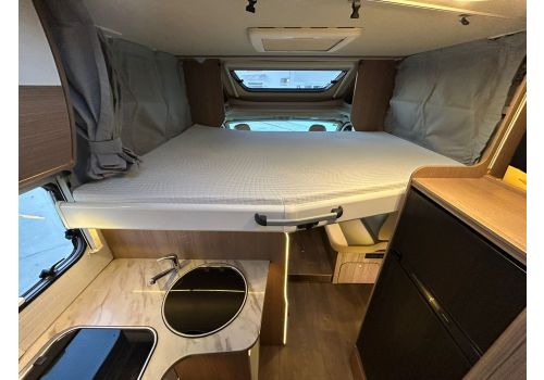 Low Profile Motorhome CARADO T 447 en Sale Occasion