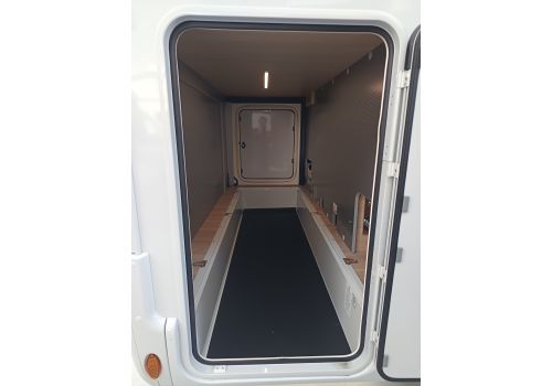 Integral Motorhome RAPIDO 854F en Catalog