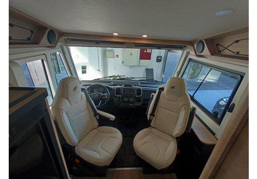 Integral Motorhome RAPIDO 854F en Catalog