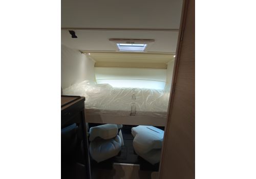 Integral Motorhome RAPIDO 854F en Catalog