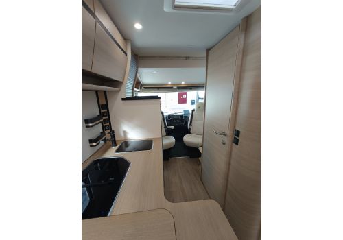 Integral Motorhome RAPIDO 854F en Catalog