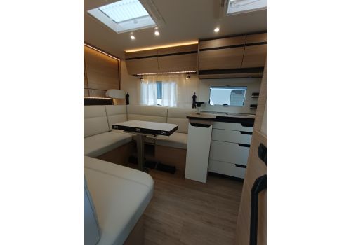 Integral Motorhome RAPIDO 854F en Catalog