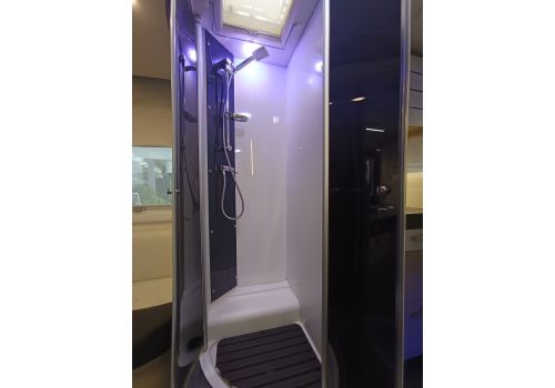 Low Profile Motorhome CHALLENGER 396 Graphite Edition en Sale Occasion