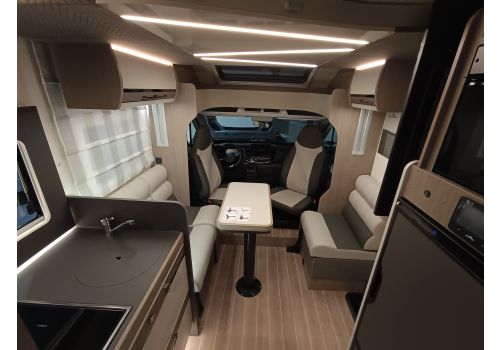 Low Profile Motorhome ROLLER TEAM Zefiro 266 TL en Sale Occasion