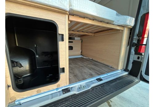 Camper Van SUNLIGHT Cliff 600-X RT en Catalog
