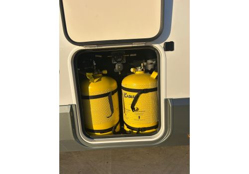 Integral Motorhome MOBILVETTA Kea I 90 en Sale Occasion
