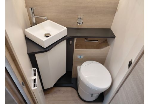 Low Profile Motorhome RAPIDO 666F ALDE en Sale Occasion