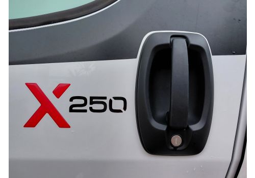 Low Profile Motorhome CHALLENGER X250 en Sale Occasion