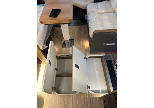 Integral Motorhome MOBILVETTA K-Yatch Tekno Line 90 en Catalog