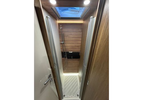 Integral Motorhome MOBILVETTA K-Yatch Tekno Line 90 en Catalog