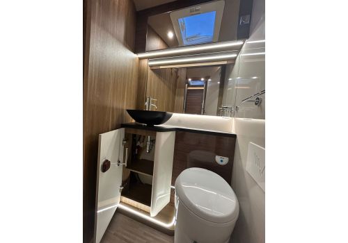 Integral Motorhome MOBILVETTA K-Yatch Tekno Line 90 en Catalog