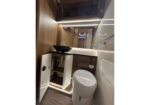 Integral Motorhome MOBILVETTA K-Yatch Tekno Line 90 en Catalog