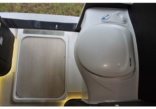 Camper Van WESTFALIA Vito Julio Verne modelo 2017 en Catalog