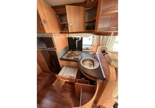 Low Profile Motorhome HYMER T 614 CL en Sale Occasion