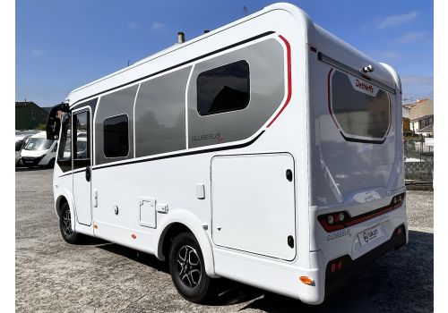 Integral Motorhome DETHLEFFS Globebus Active I1 en Catalog