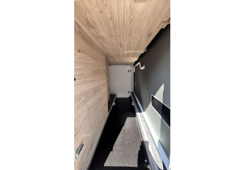 Integral Motorhome DETHLEFFS Globebus Active I1 en Catalog