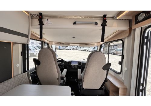 Integral Motorhome DETHLEFFS Globebus Active I1 en Catalog