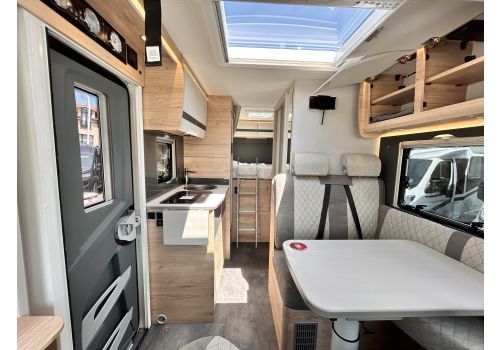 Integral Motorhome DETHLEFFS Globebus Active I1 en Catalog