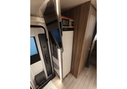 Low Profile Motorhome ROLLER TEAM Kronos 284 TL en Catalog