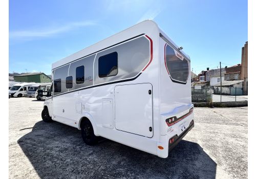 Low Profile Motorhome DETHLEFFS Just Camp T7052DBL en Catalog
