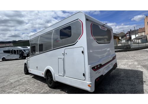 Low Profile Motorhome DETHLEFFS Just T7052 EB en Rent