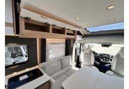 Low Profile Motorhome DETHLEFFS Just T7052EB en Catalog