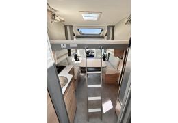 Low Profile Motorhome DETHLEFFS Just T7052EB en Catalog
