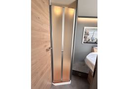 Low Profile Motorhome DETHLEFFS Just T7052EB en Catalog