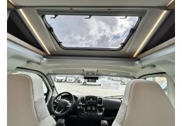 Low Profile Motorhome DETHLEFFS Just T7052EB en Catalog