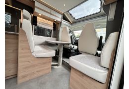 Low Profile Motorhome DETHLEFFS Just T7052EB en Catalog