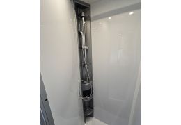 Low Profile Motorhome DETHLEFFS Just T7052EB en Catalog