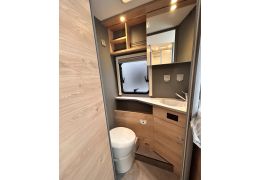 Low Profile Motorhome DETHLEFFS Just T7052EB en Catalog