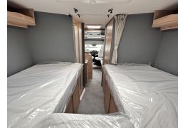 Low Profile Motorhome DETHLEFFS Just T7052EB en Catalog