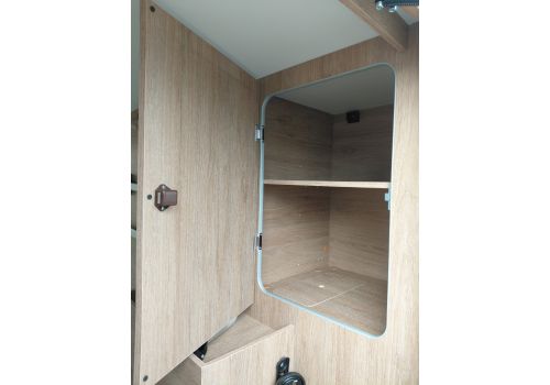 Low Profile Motorhome ROLLER TEAM Zefiro 291 TL en Sale Occasion
