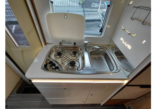 Low Profile Motorhome ROLLER TEAM Zefiro 291 TL en Sale Occasion