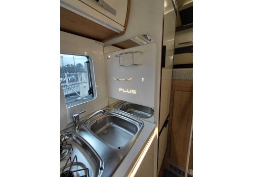 Low Profile Motorhome ROLLER TEAM Zefiro 291 TL en Sale Occasion