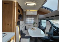 Low Profile Motorhome ROLLER TEAM Zefiro 291 TL in Sale Occasion