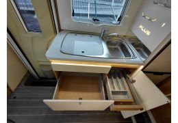 Low Profile Motorhome ROLLER TEAM Zefiro 291 TL in Sale Occasion