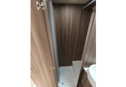 Low Profile Motorhome ROLLER TEAM Kronos  298 Selekt in Catalog