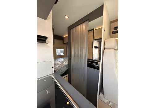 Camper Van DREAMER D43UP FUN+ en Catalog