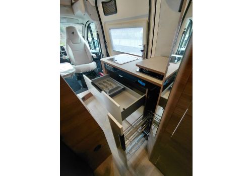 Camper Van RAPIDO V65XL en Catalog