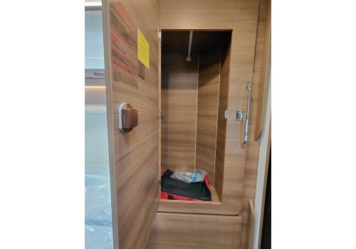 Camper Van RAPIDO V65XL en Catalog